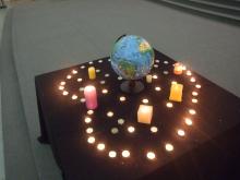 The Globe with the Candles